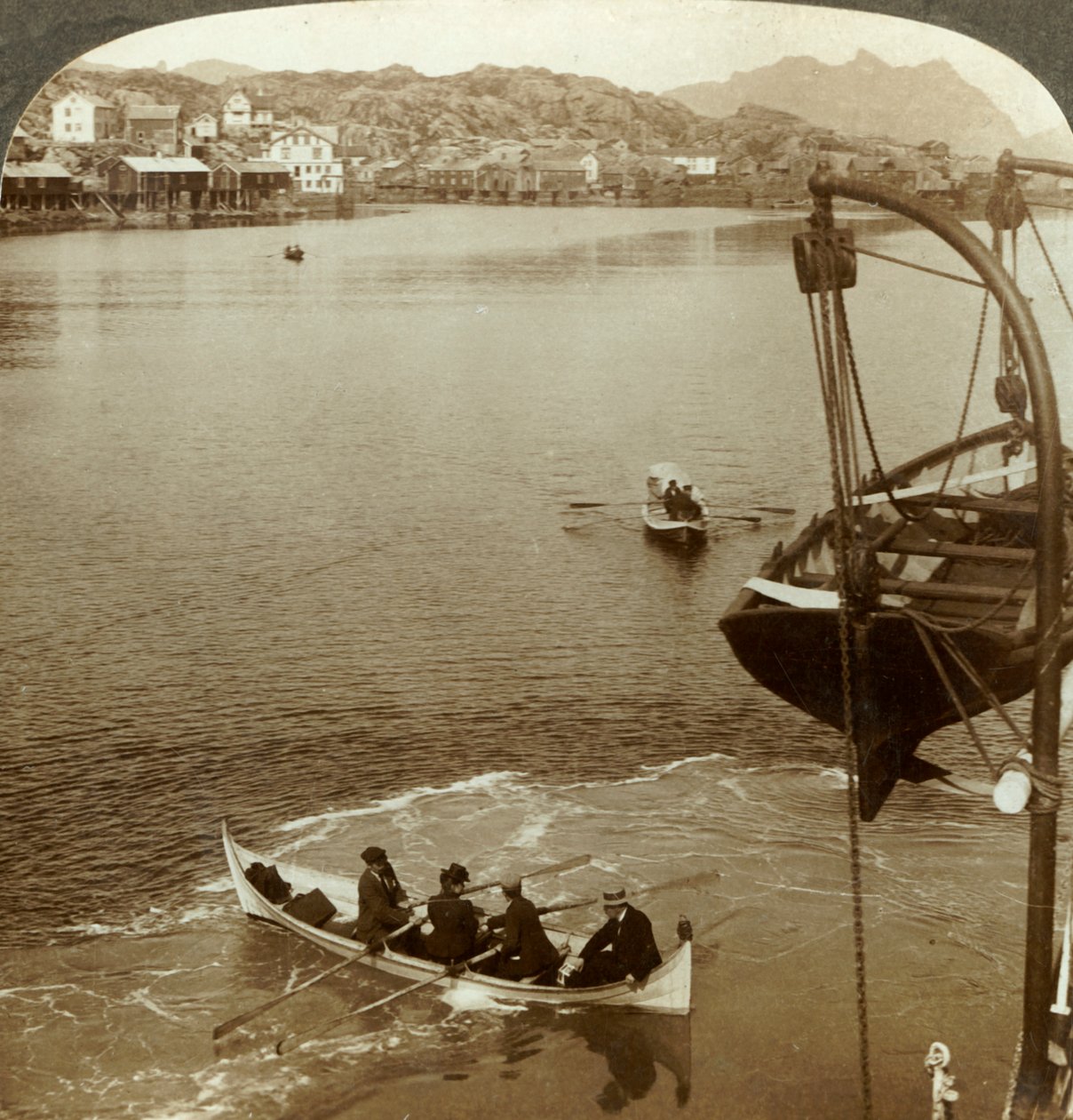 Landing from a Steamer in Arctic Country, Svolvaer, Lofoten Islands, N. Norway by Unbekannt