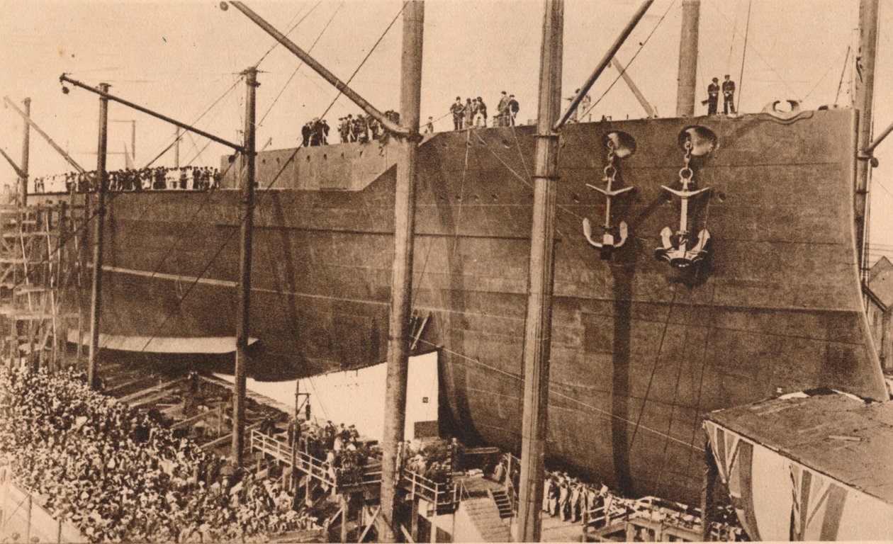 Launch of the battleship HMS Queen Elizabeth, 16 October 1913, 1935 by Unbekannt