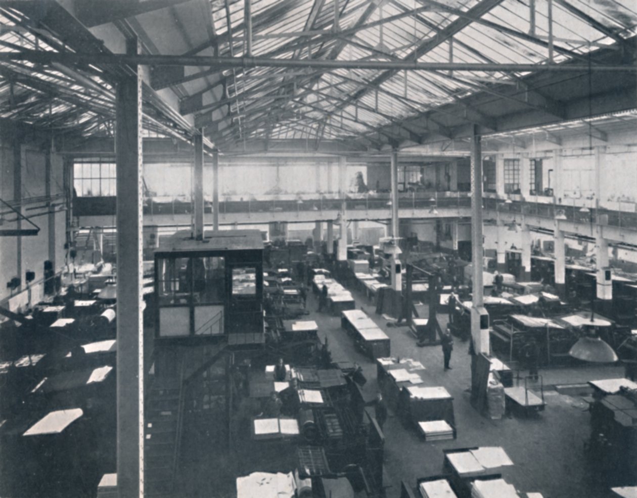 Machinery Hall, 1916 by Unbekannt
