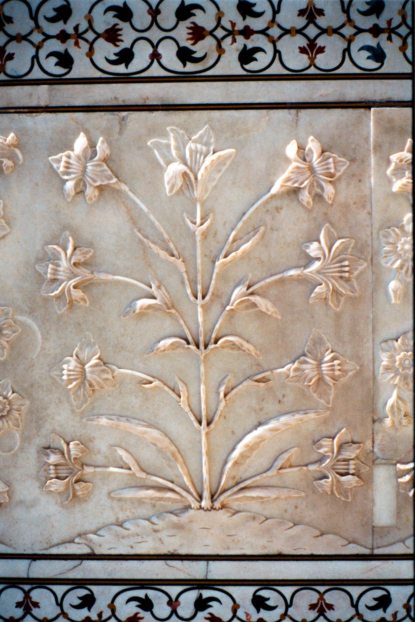 Marble carving of formalised lily, Taj Mahal, Agra, India by Unbekannt