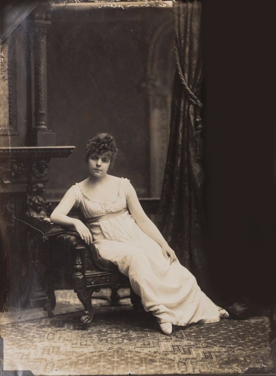 Maria Konstantinovna Bashkirtseva 1858-1884, Early 1880s by Unbekannt
