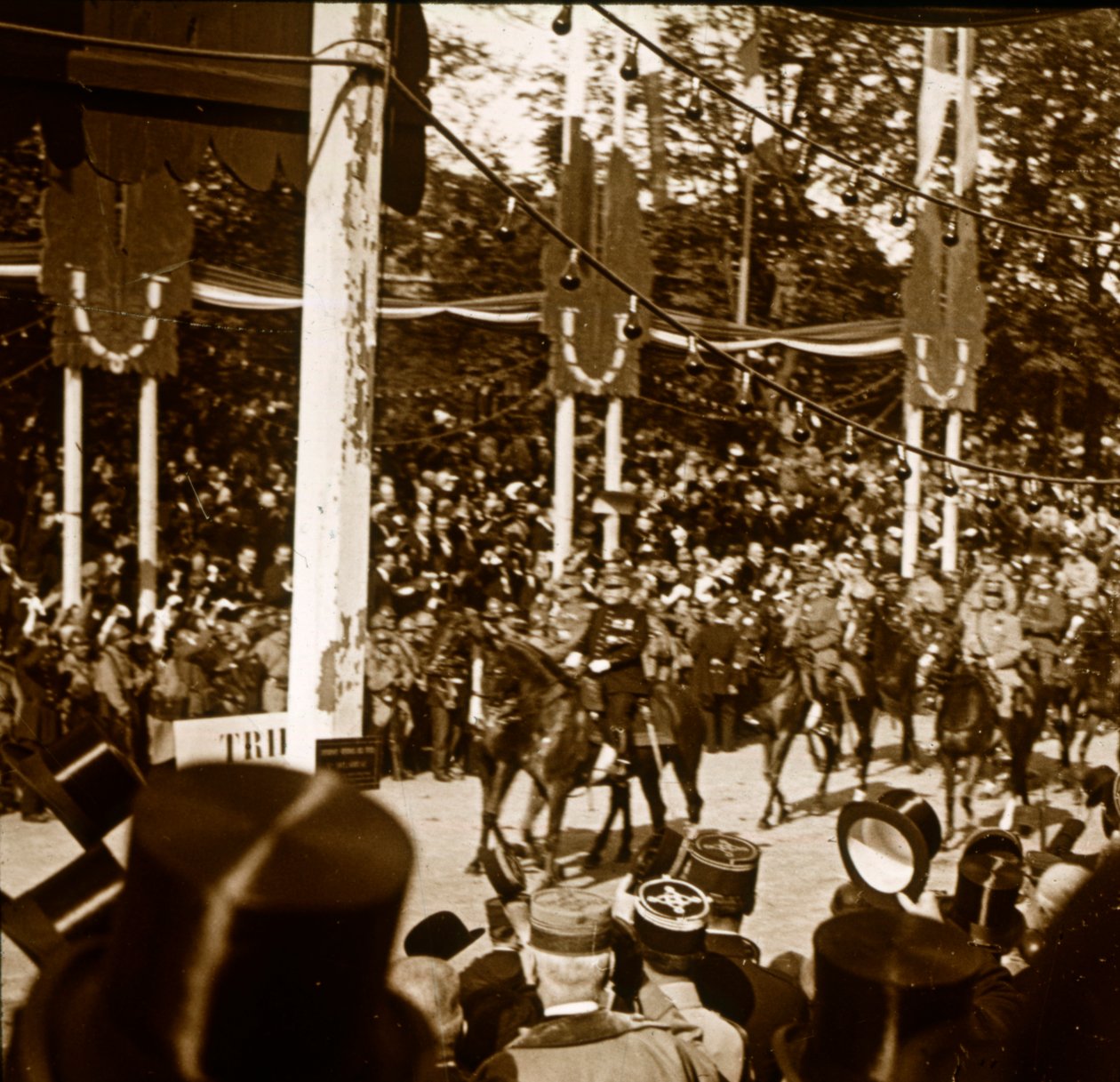 Marshal Ferdinand Foch and General Joseph Joffre During Victory Parade, Paris, France by Unbekannt