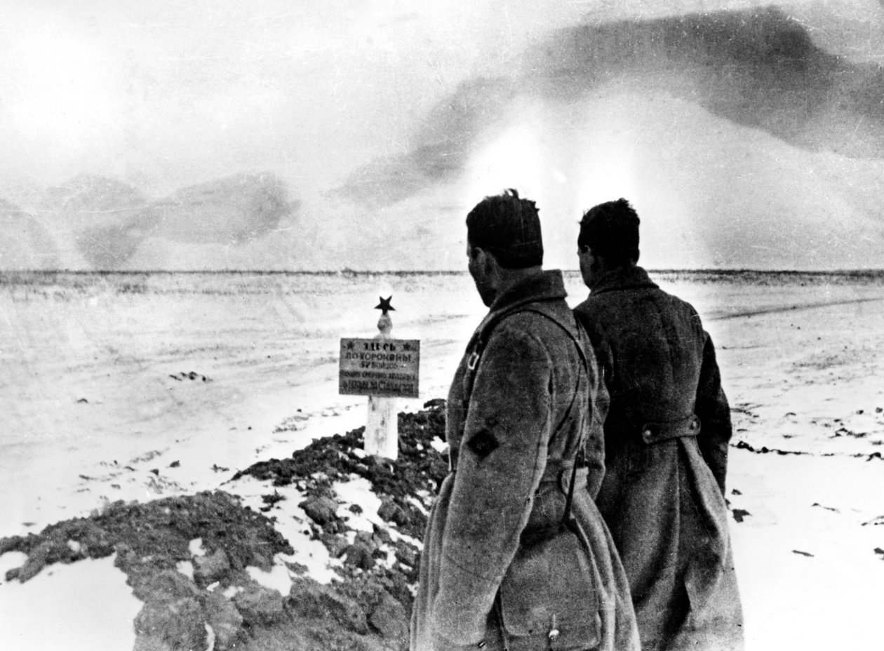 Mass grave of Russian soldiers, Stalingrad front, Russia, January 1943 by Unbekannt