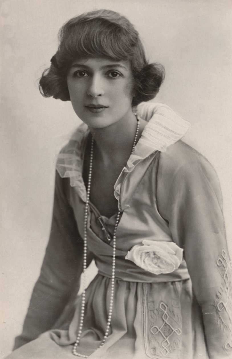 Miss Julia James by Unbekannt