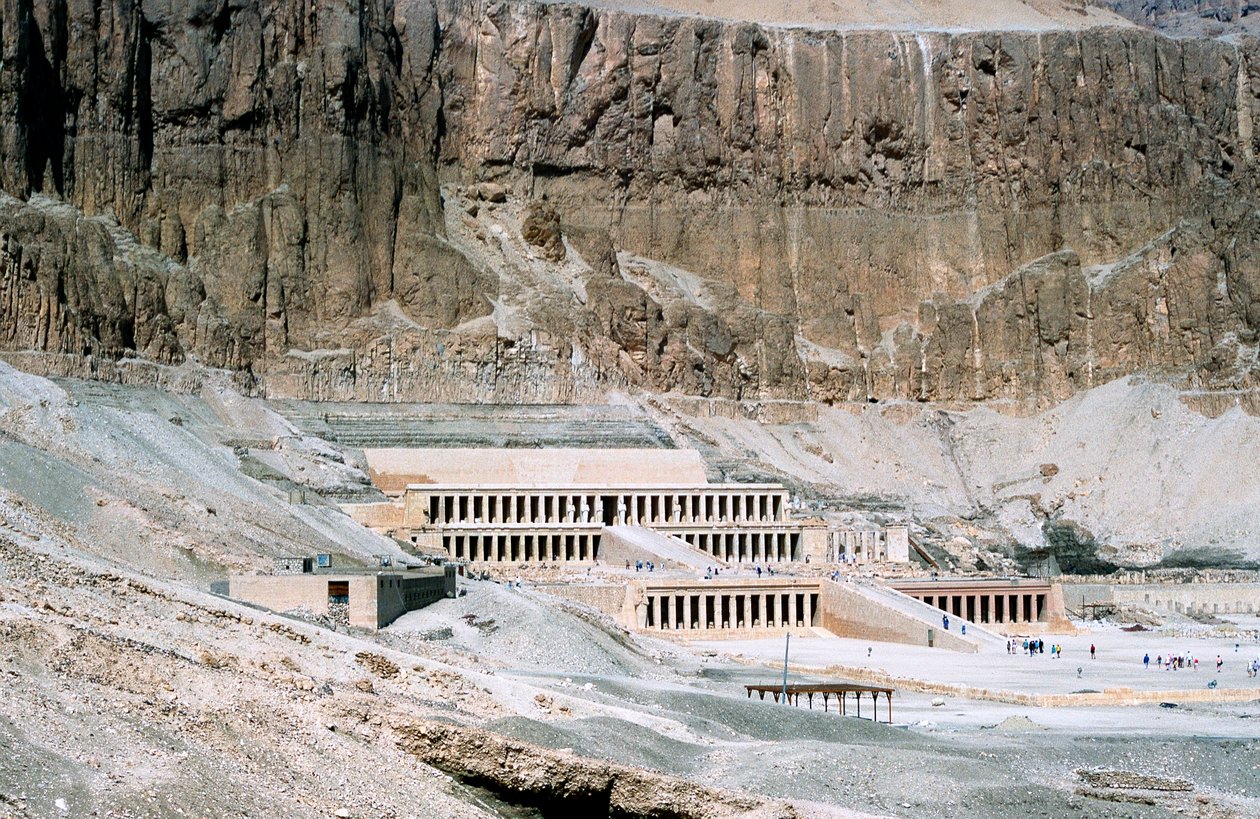 Mortuary Temple of Queen Hatshepsut, Dayr al-Bahri, Egypt by Unbekannt