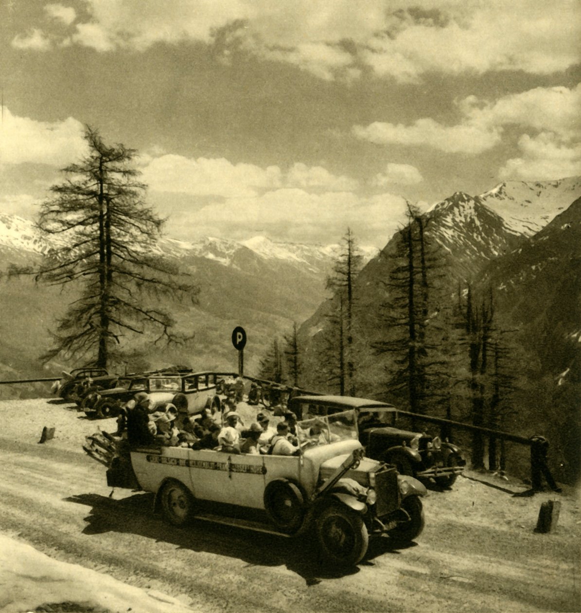 Mountain view at Schöneck on the Grossglockner High Alpine Road, Austria, c1935 by Unbekannt