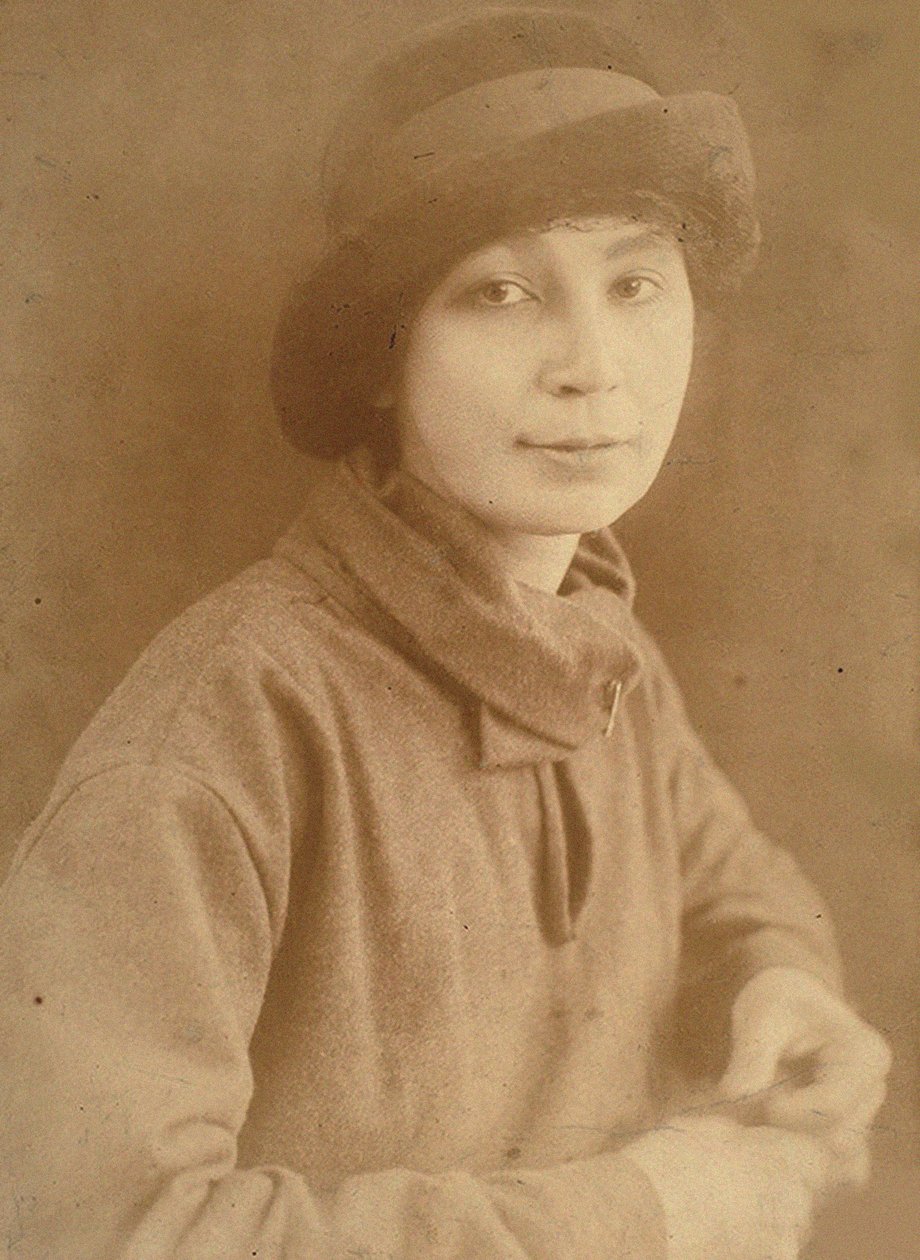 Natalia Sergeevna Goncharova in Paris by Unbekannt