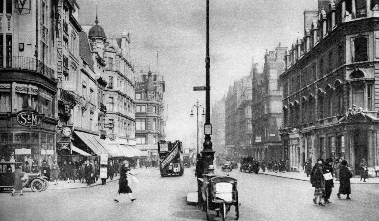 Oxford Street, London by Unbekannt