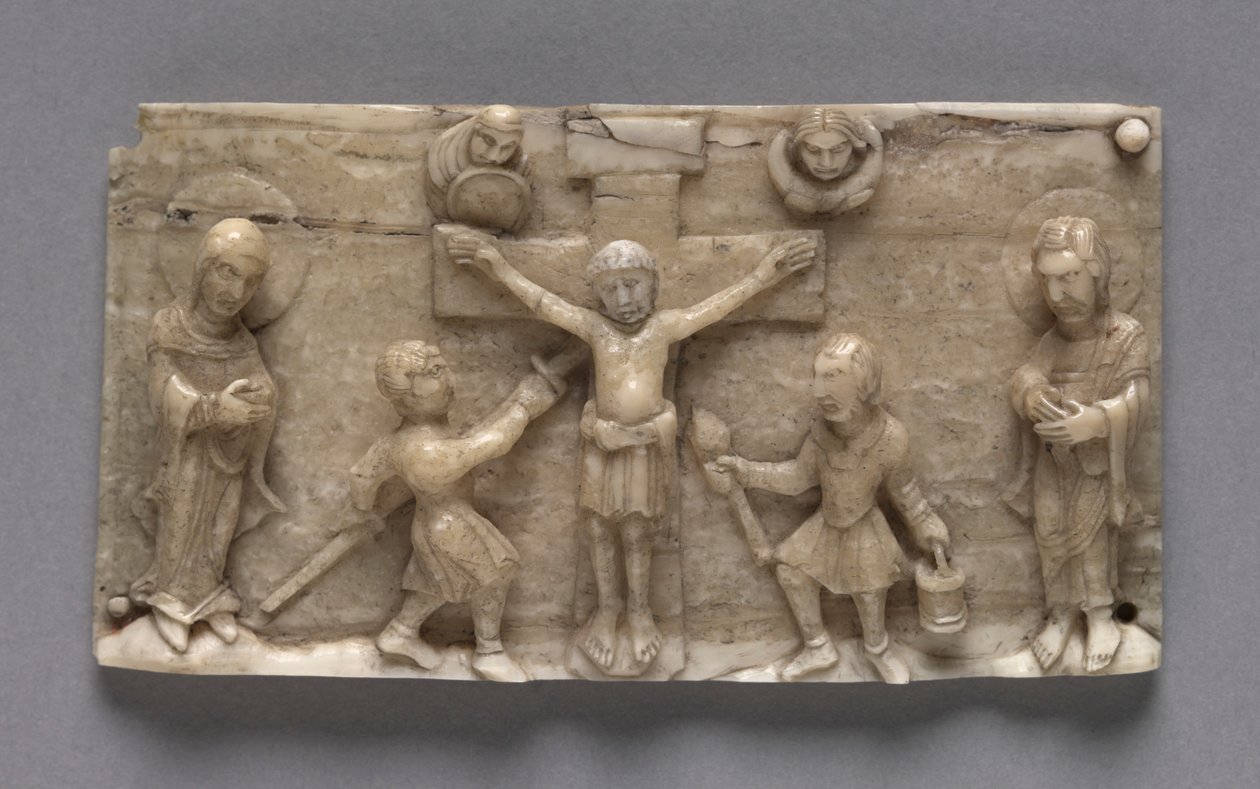 Plaque from a Portable Altar Showing the Crucifixion, 1050-1100 by Unbekannt