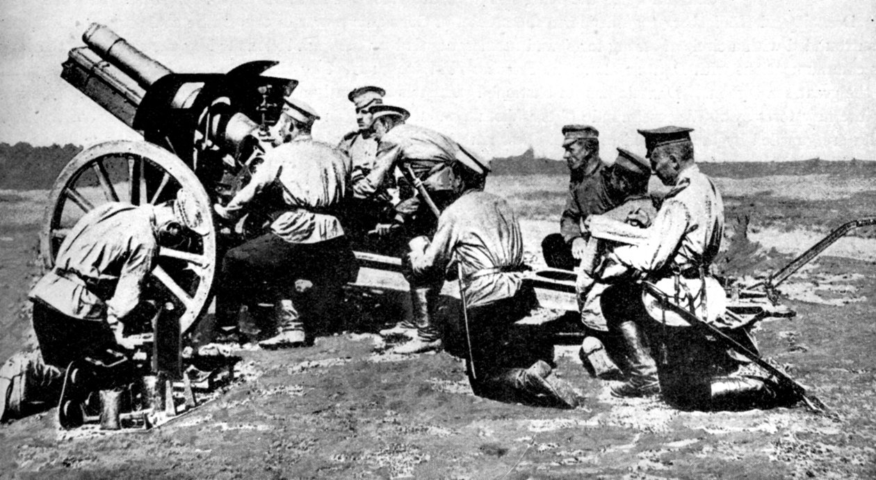 Russian Howitzer at practice fire, First World War by Unbekannt