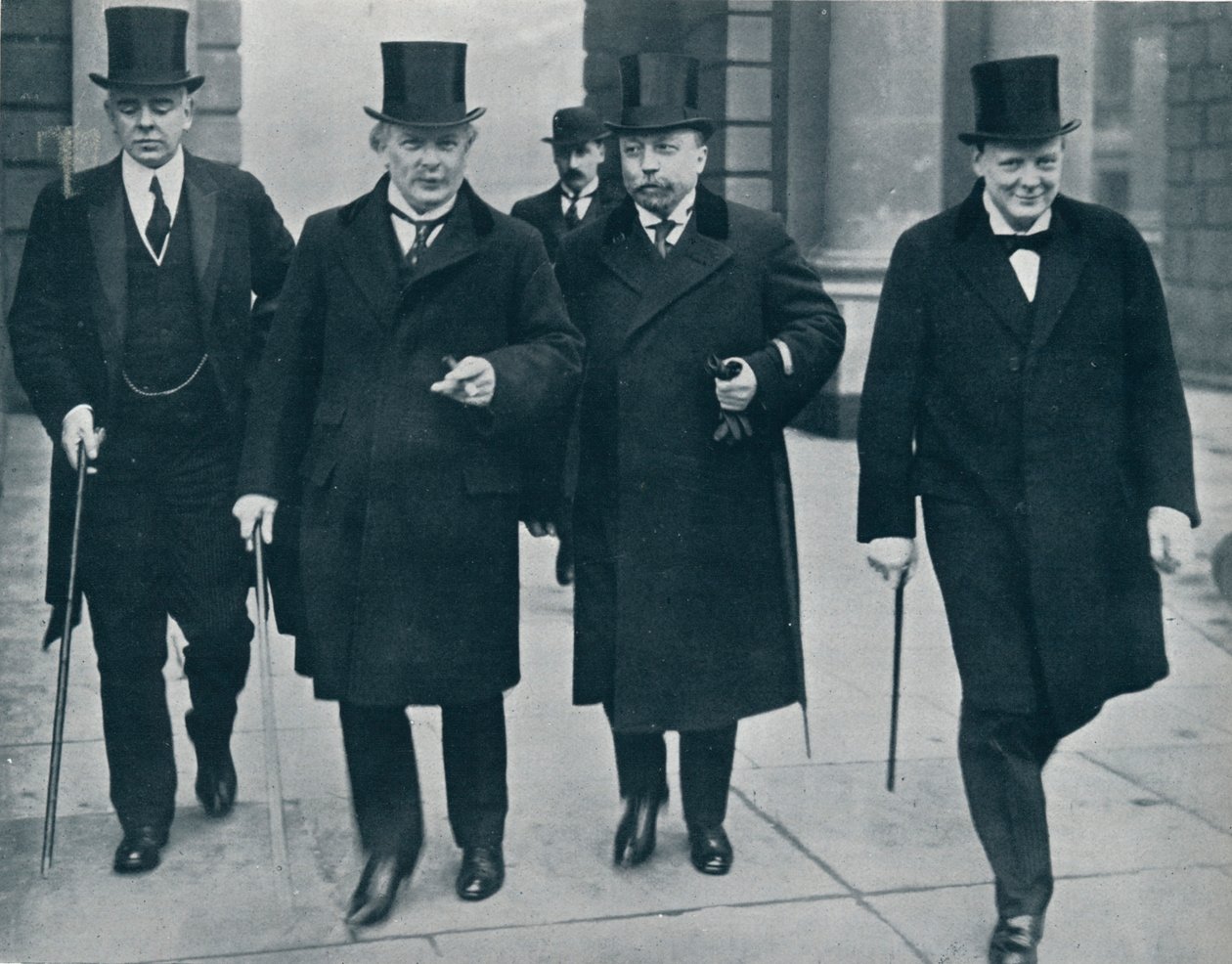 Russian Minister of Finance in England: M. Bark on his way to the House of Commons by Unbekannt