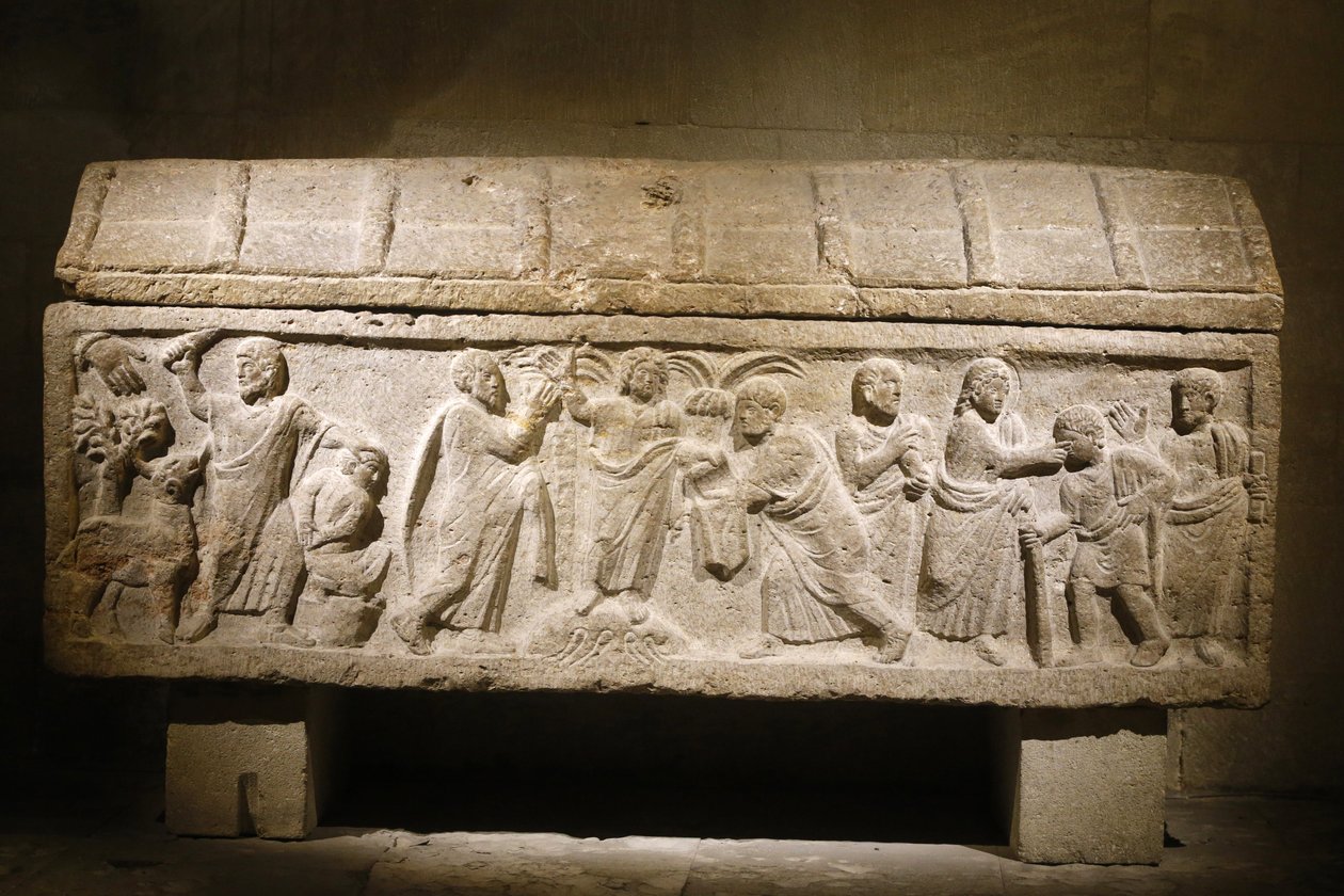 Saint Victor abbey, Marseille. Sarcophagus containing the relics of a Christian woman, France by Unbekannt