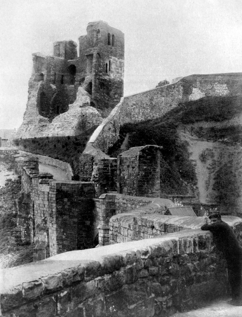 Scarborough Castle, North Yorkshire, England, 1924-1926 by Unbekannt