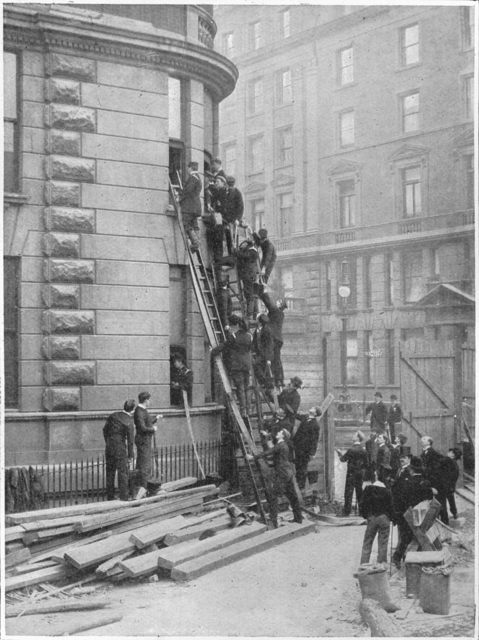 Servants fire brigade at the Hotel Cecil, London by Unbekannt