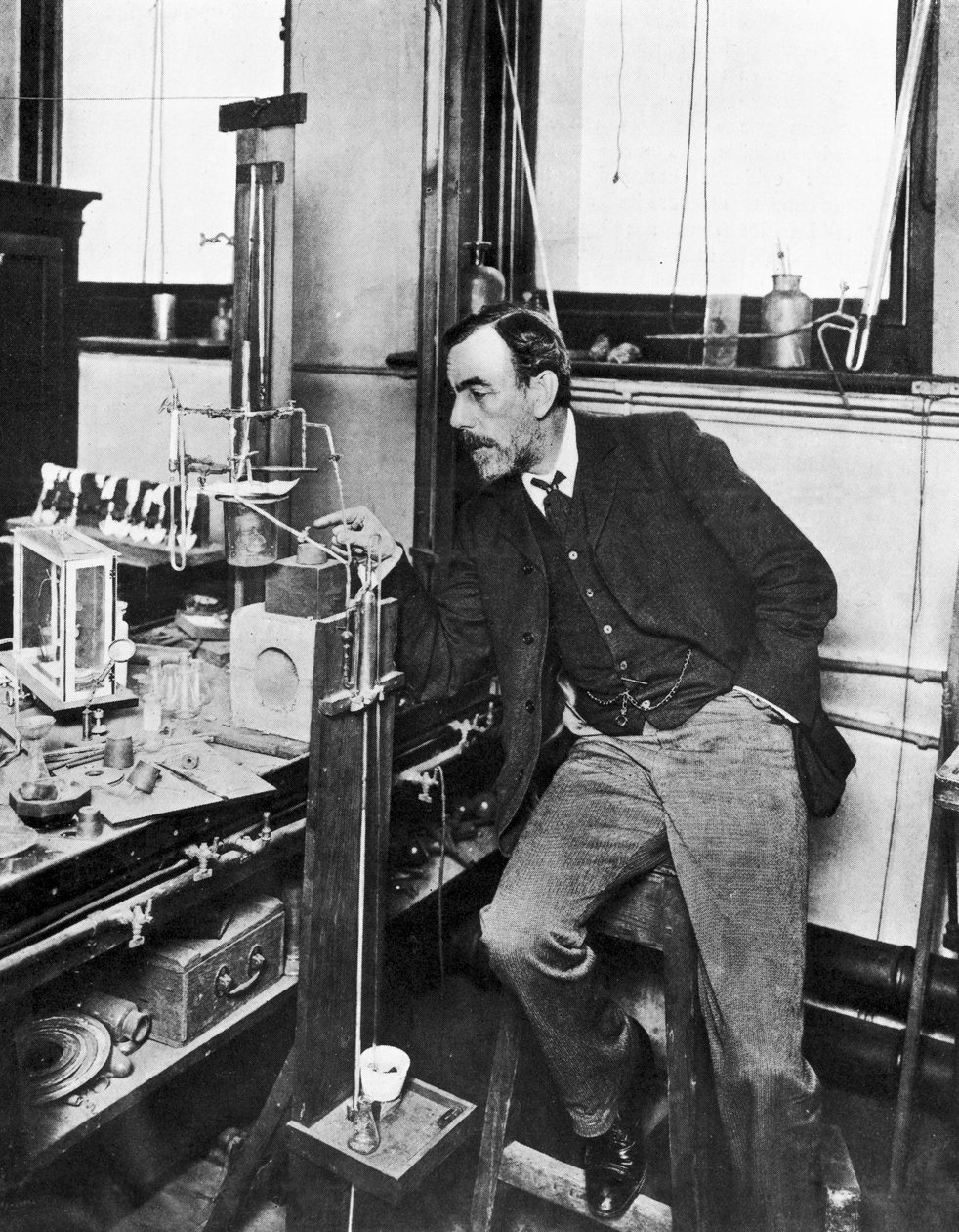 Sir William Ramsay, Scottish chemist, c. 1900 by Unbekannt
