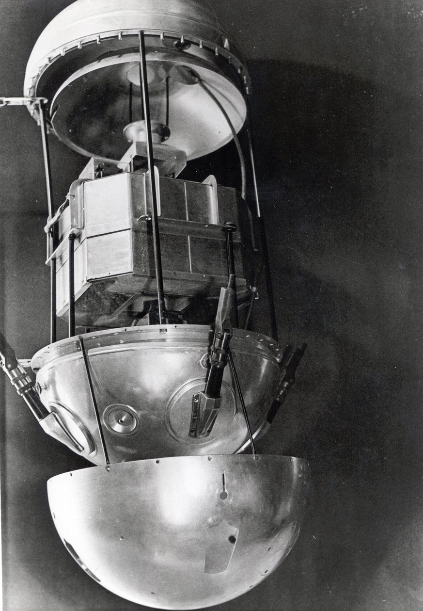 Sputnik 1, Russian Satellite, 1957 by Unbekannt