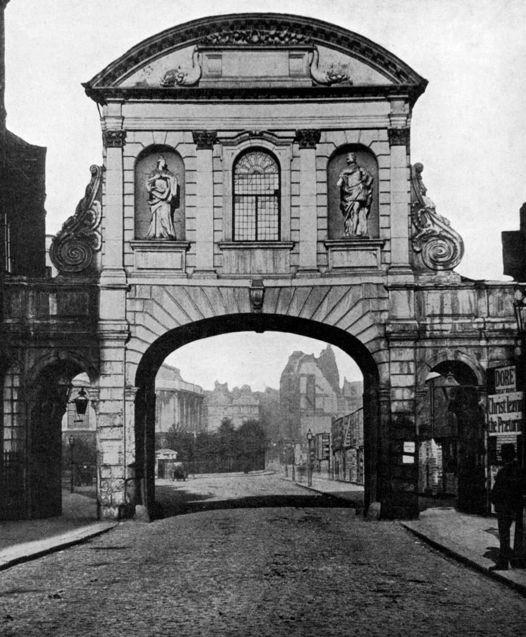 Temple Bar Archway, at the Strand End of Fleet Street, London, 1877 by Unbekannt