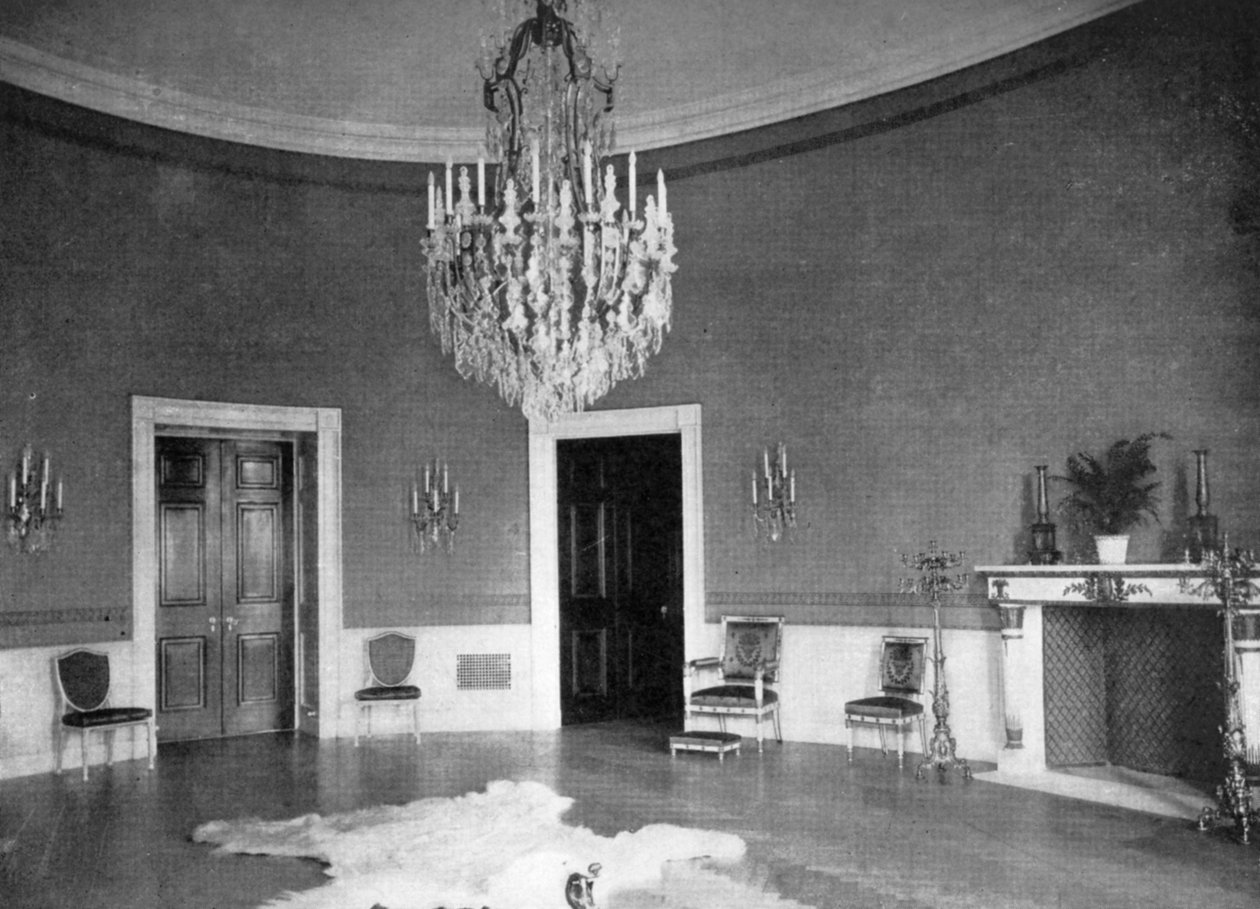 The Blue Room at the White House, Washington DC, USA, 1908 by Unbekannt