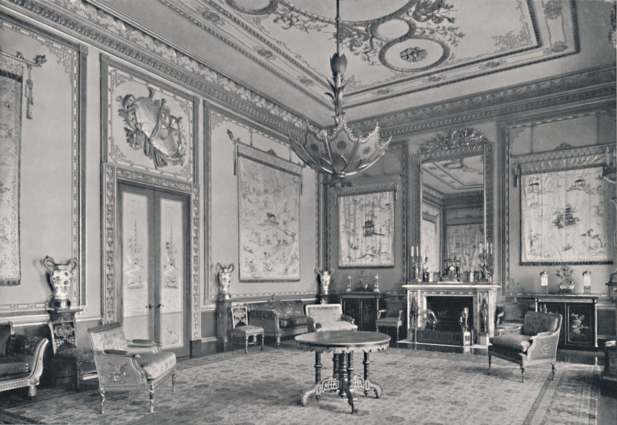 The Centre Room, Buckingham Palace, North-West Corner, 1939 by Unbekannt