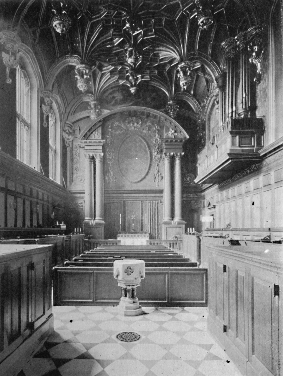 The Chapel, Hampton Court Palace by Unbekannt