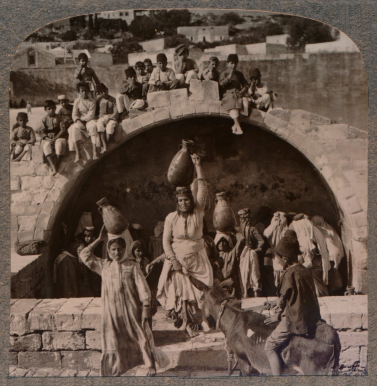 The Fountain of the Virgin, Nazareth, c1900 by Unbekannt