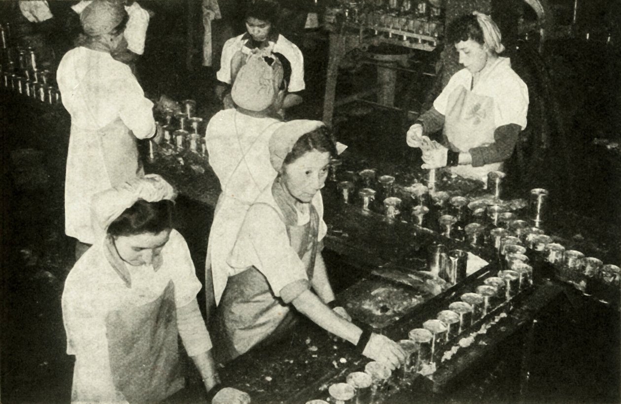 The Great Salmon Industry - Indian girls working in the canning department, c1948 by Unbekannt