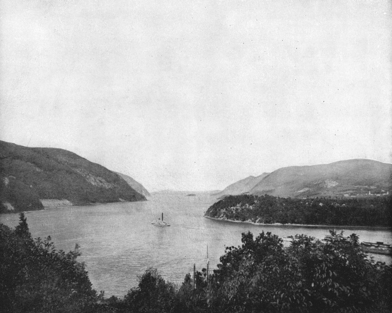 The Hudson River at West Point, New York State, USA by Unbekannt