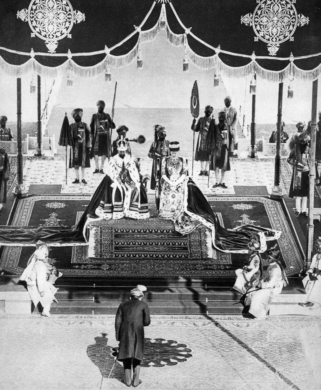 The Nizam of Hyderabad pays homage at the Delhi Durbar by Unbekannt