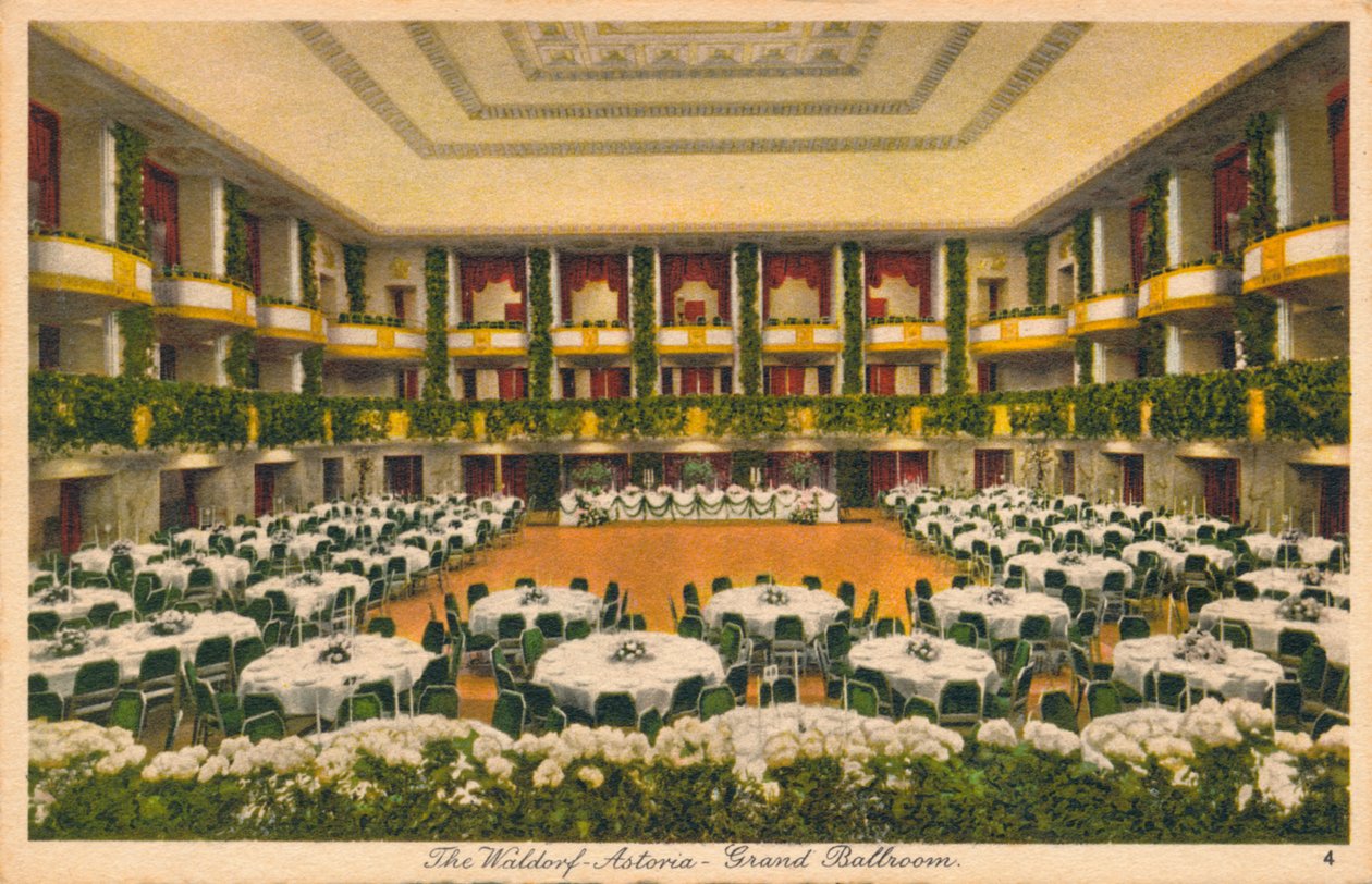 The Waldorf Astoria, Grand Ballroom by Unbekannt