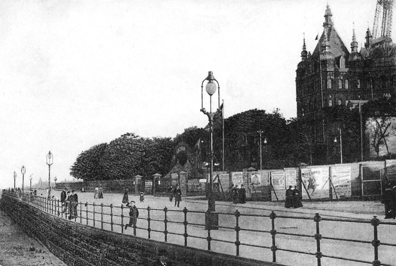 The Promenade, New Brighton, East Sussex, c1900s-1920s by Unbekannt