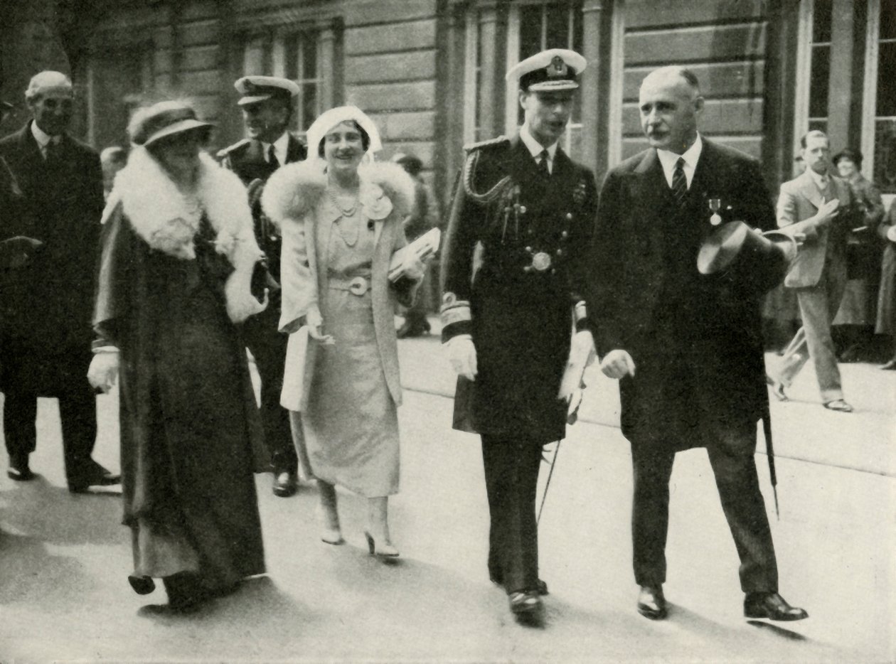Their Majesties at Edinburgh During the Jubilee Celebrations of King George V 1935 by Unbekannt
