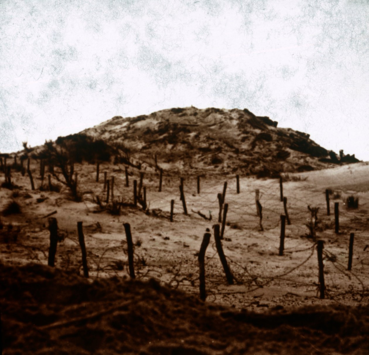 Trenches at Mamelon Vert, Nieuwpoort, Flanders, Belgium by Unbekannt