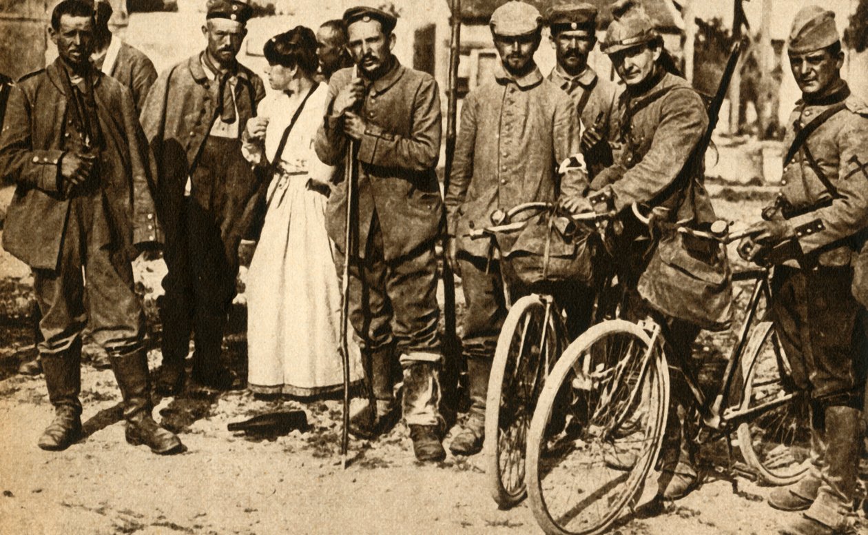Wounded German prisoners are cared for by the Red Cross, France, First World War, 1914-1918 by Unbekannt