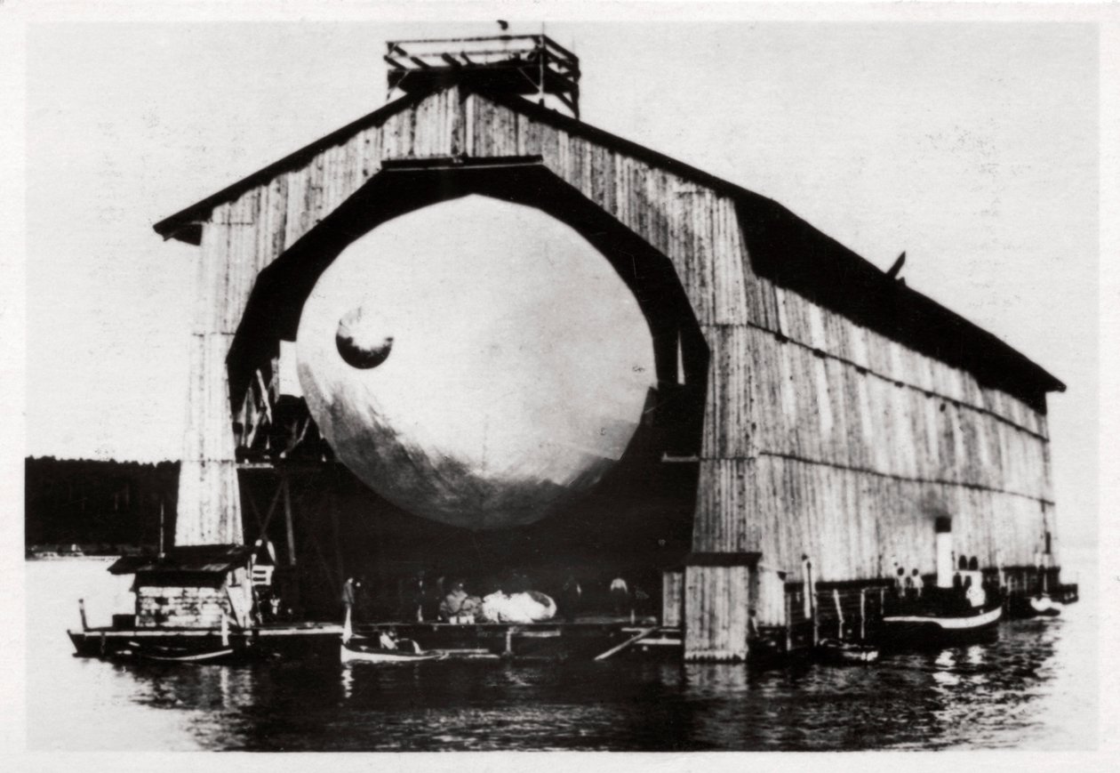 Zeppelin LZ1 in a floating hanger at Manzell, Friedrichshafen, Germany, 1900 by Unbekannt