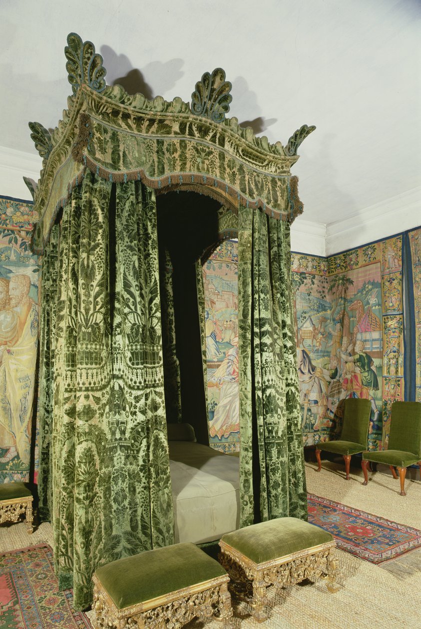 Interior of Hardwick Hall, Derbyshire, showing the Green Bed-Chamber with original 16th century furniture and hangings by Unbekannt Unbekannt