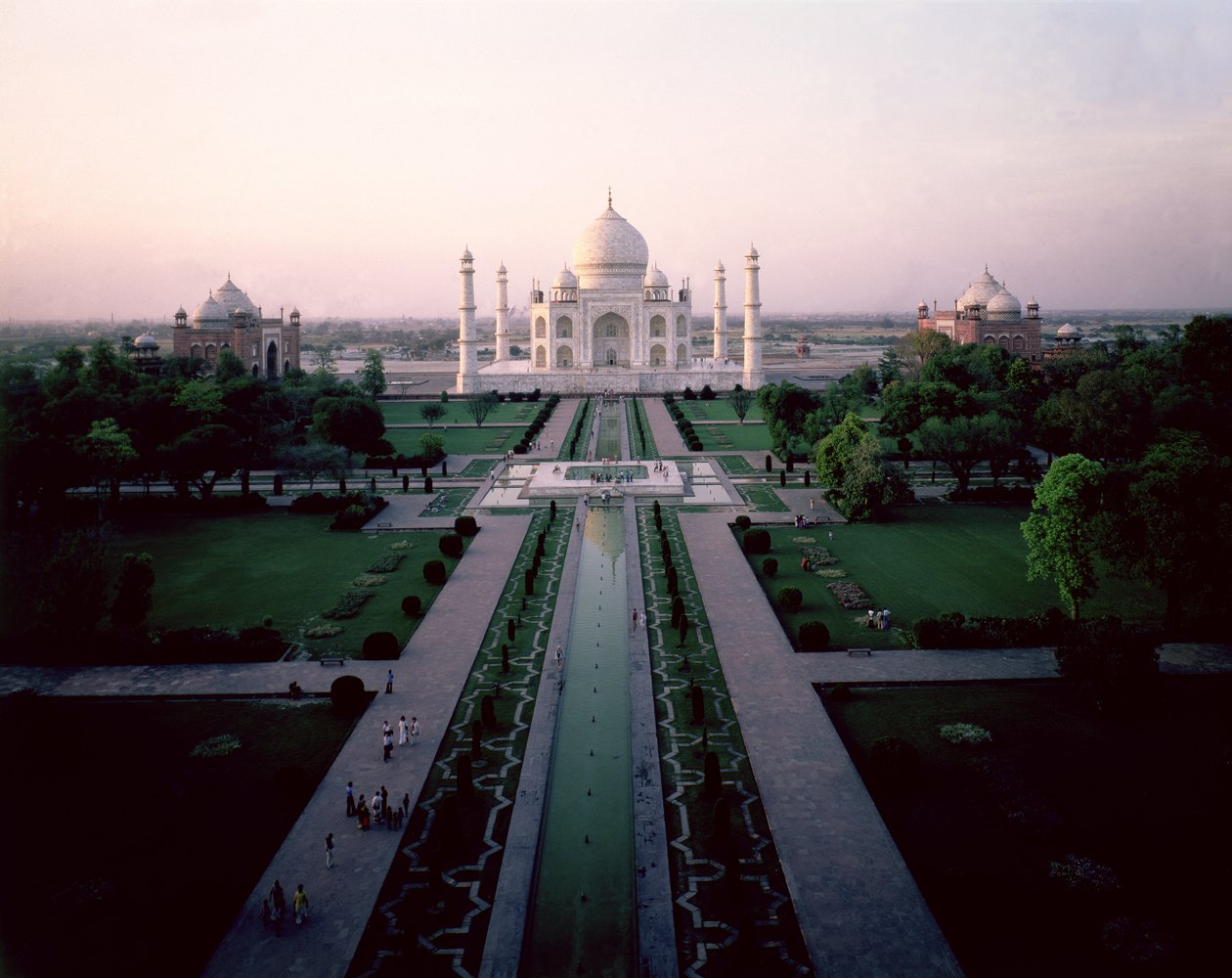 The Taj Mahal designed by Ustad Ahmad Lahori by Unbekannt Unbekannt