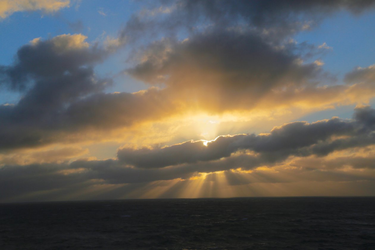 Rays Of A Sunset by Unbekannt Unbekannt