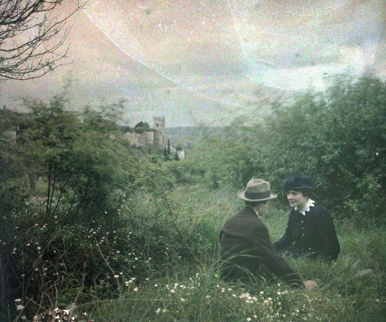 Touraine and Its Castles: The Couple Near the Castle, Chinon, France by Unbekannter Künstler