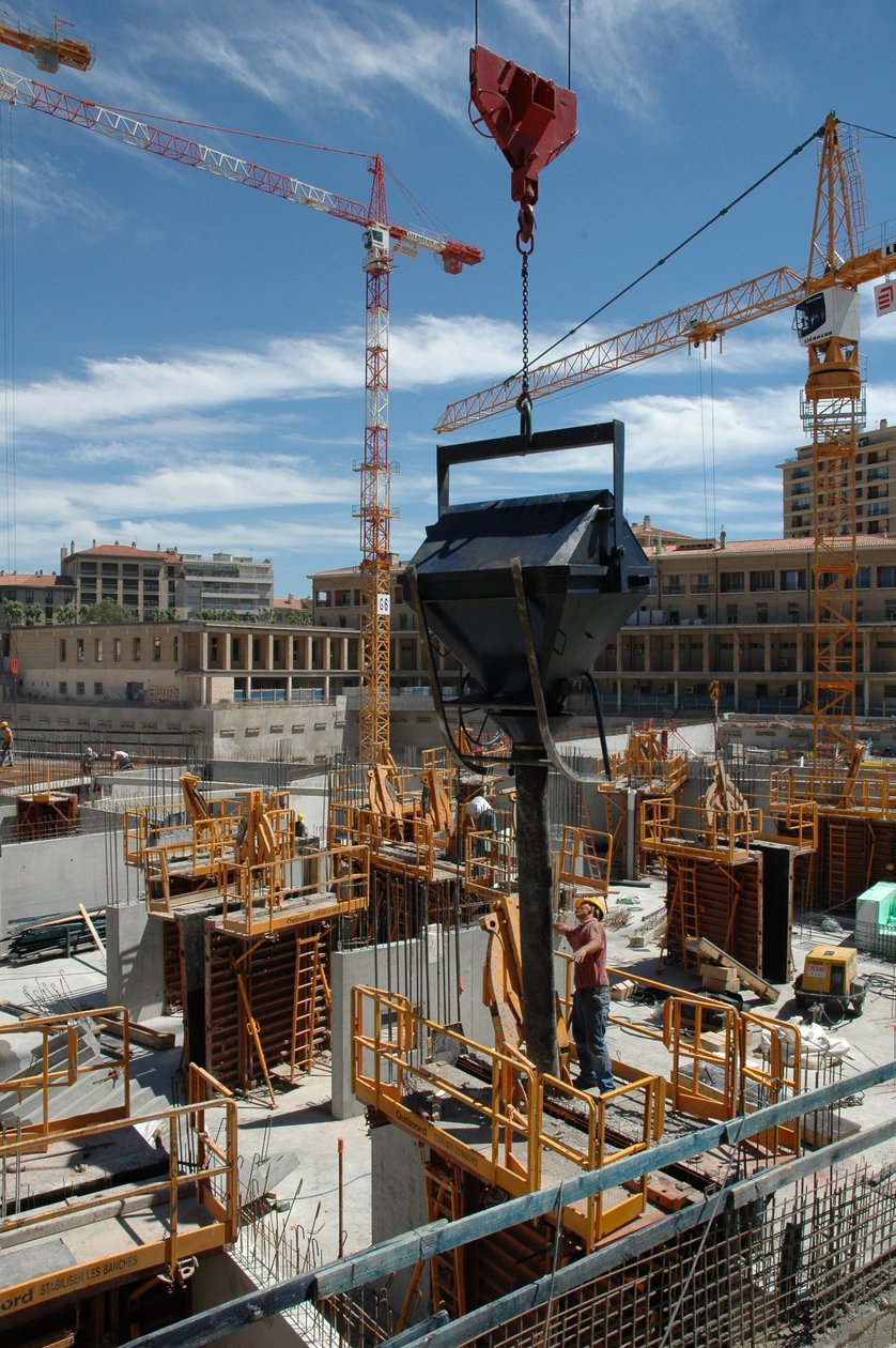 Construction Site of the New Neighborhoods of Aix en Provence by Unbekannter Künstler