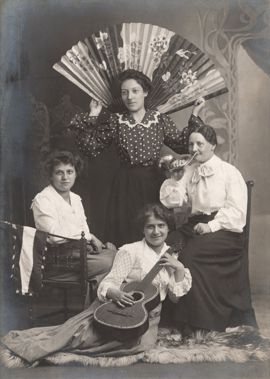 Four Ladies with Horn, Guitar and Fan, France by Unbekannter Künstler