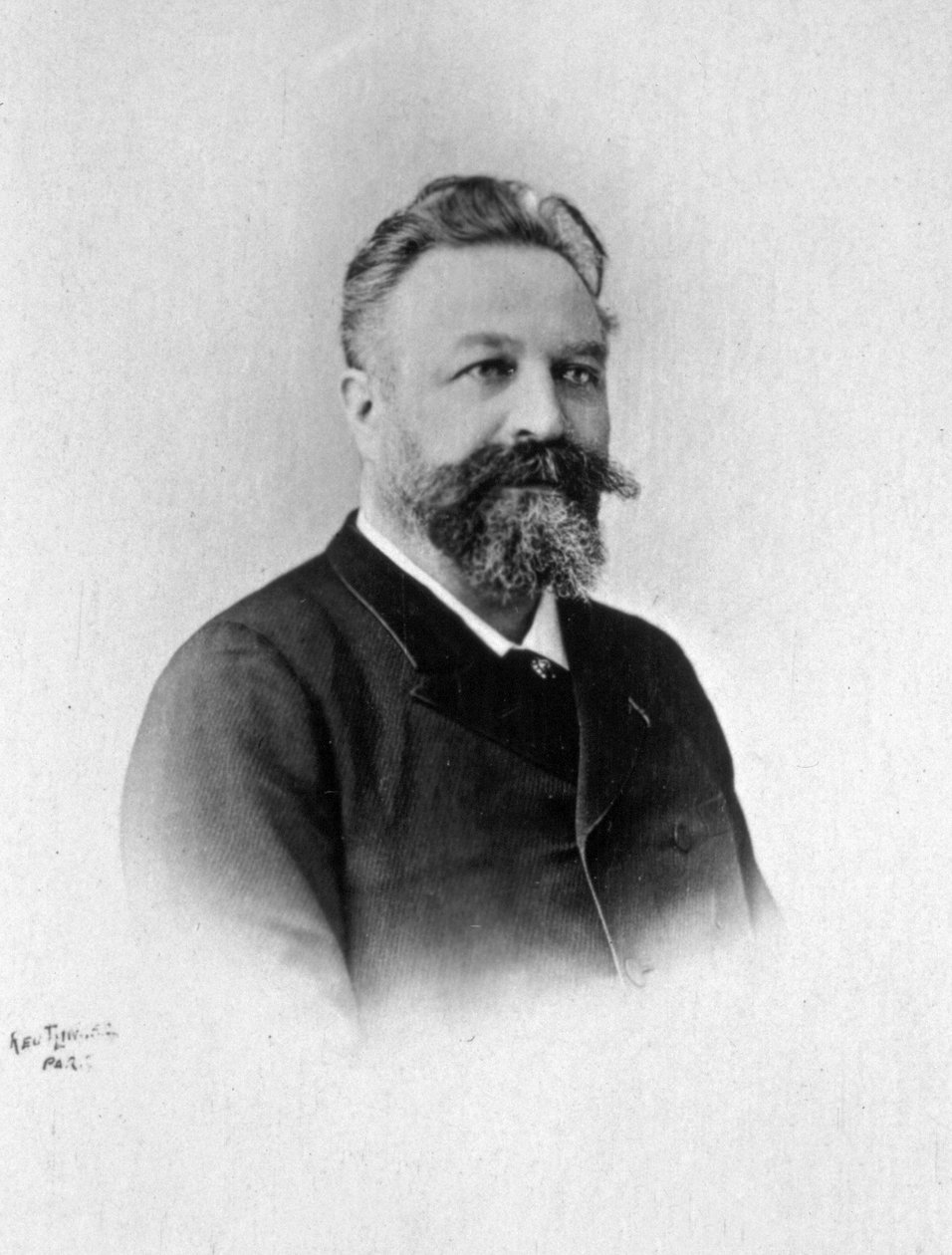 Half-length portrait of the French musician Edouard Colonne by Unbekannter Künstler