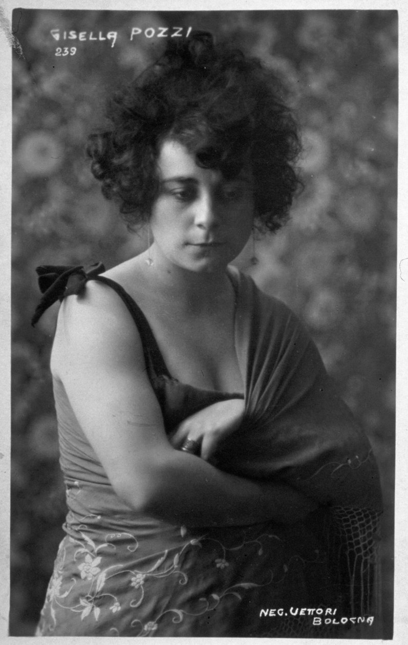 Half-Length Portrait of the Actress Gisella Pozzi by Unbekannter Künstler
