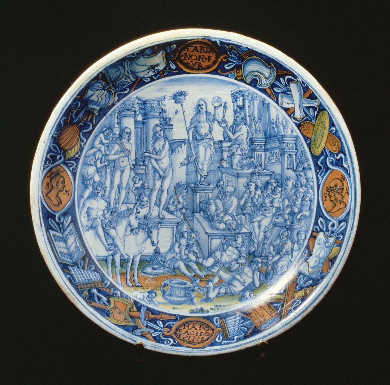 Maiolica plate decorated with the allegory of Diana, goddess of the moon, Italian by Unbekannt
