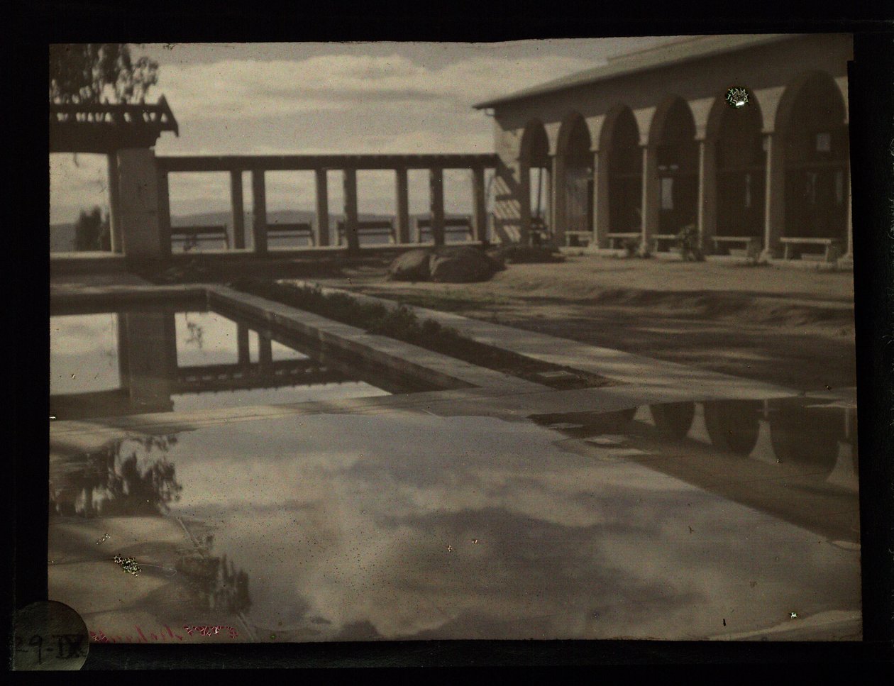 Pool, Santa Barbara, c 1915 by Unbekannter Künstler