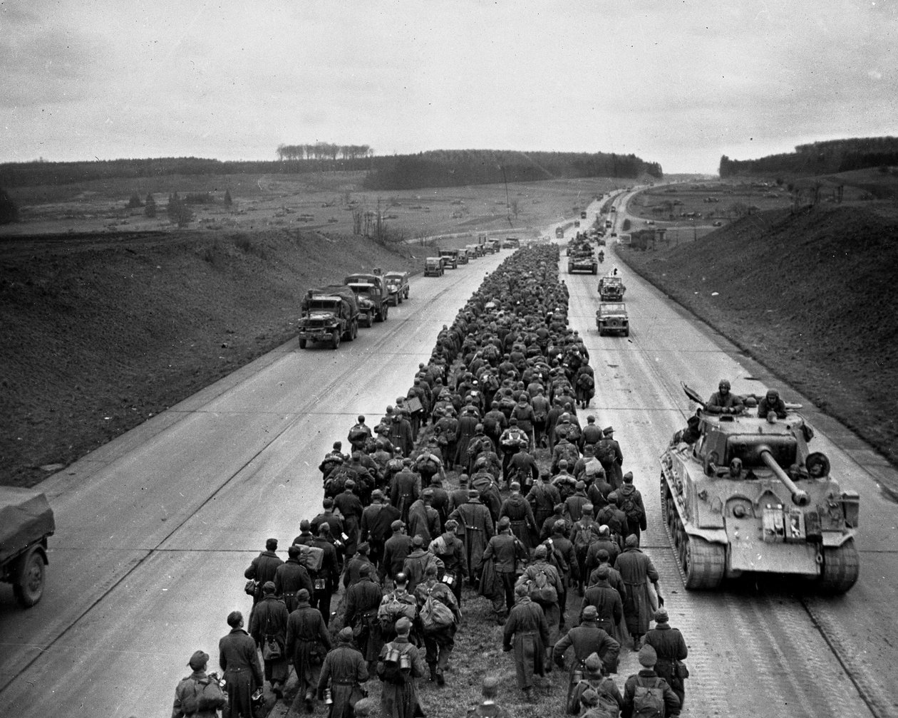 Second World War: Near Giessen (Germany) north of Frankfurt am Main March 29 by Unbekannt