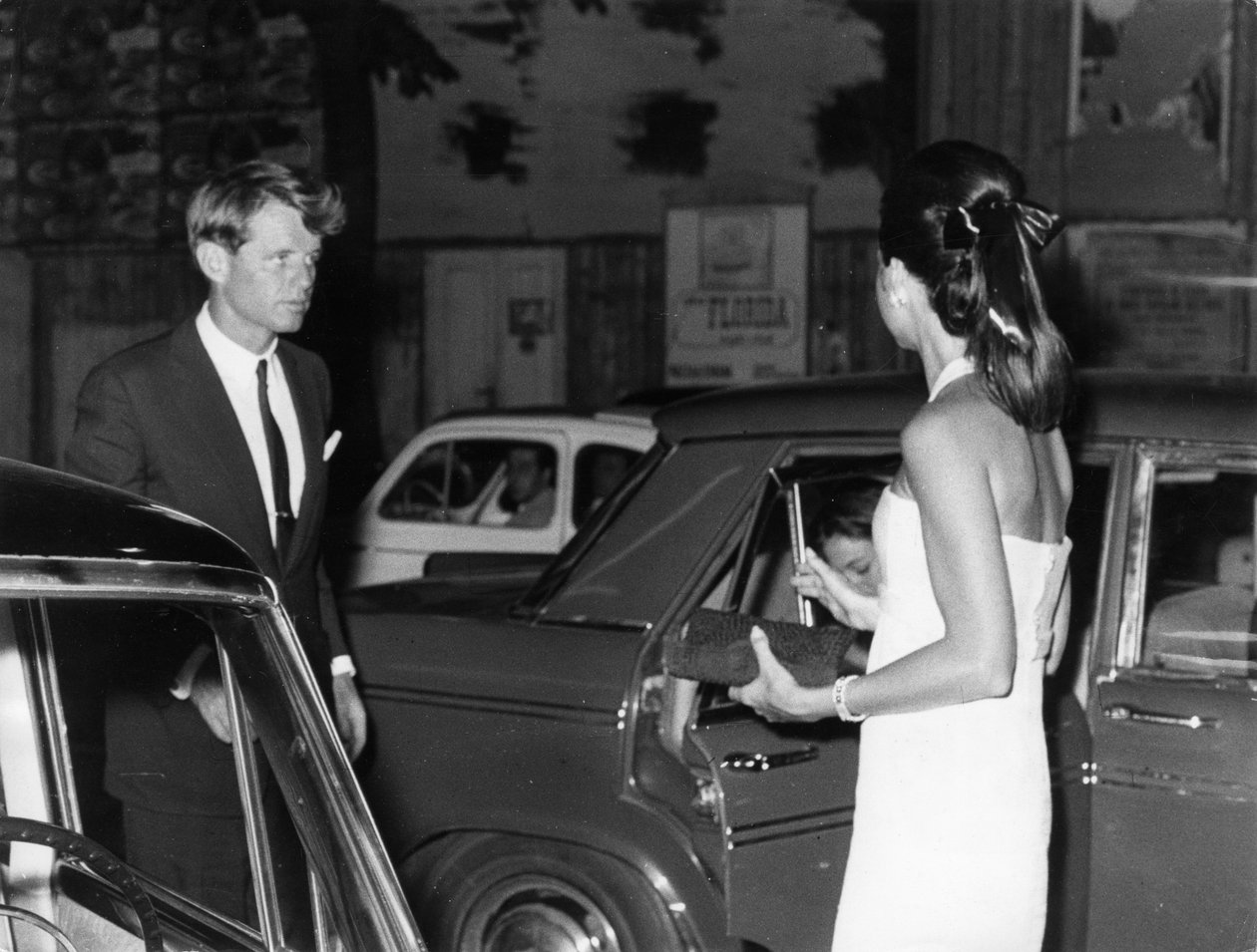 Senator Robert Kennedy with his wife. Via Veneto. Rome. 1966 by Unbekannt