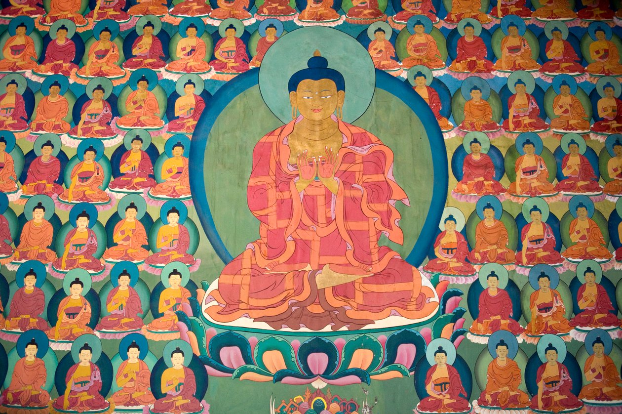 Meditating Buddha with Many Small Buddhas, Chemre Gompa Monastery, India by Unbekannt