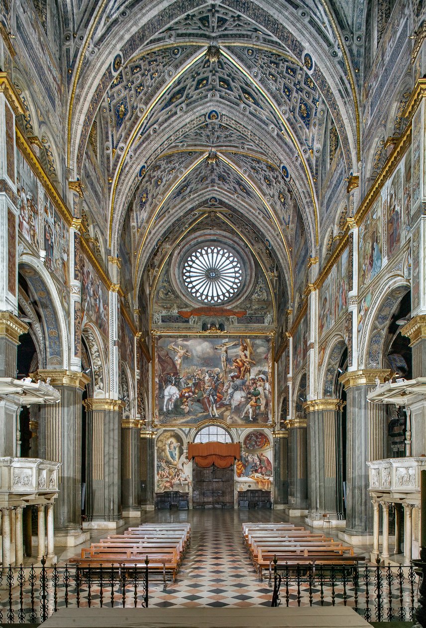 View of the nave and the counterfacade with the 