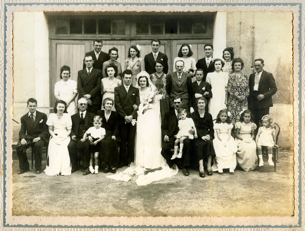 Wedding photography, in Lure, France, between 1940 and 1950 by Unbekannter Künstler