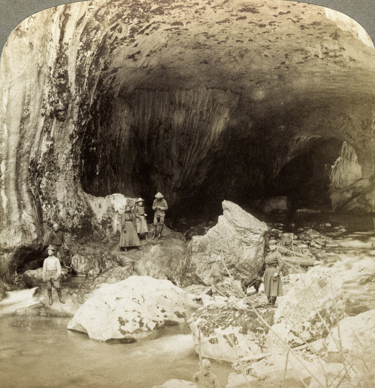 Natural bridge, Warm Spring Creek, Wyoming, USA by Underwood and Underwood